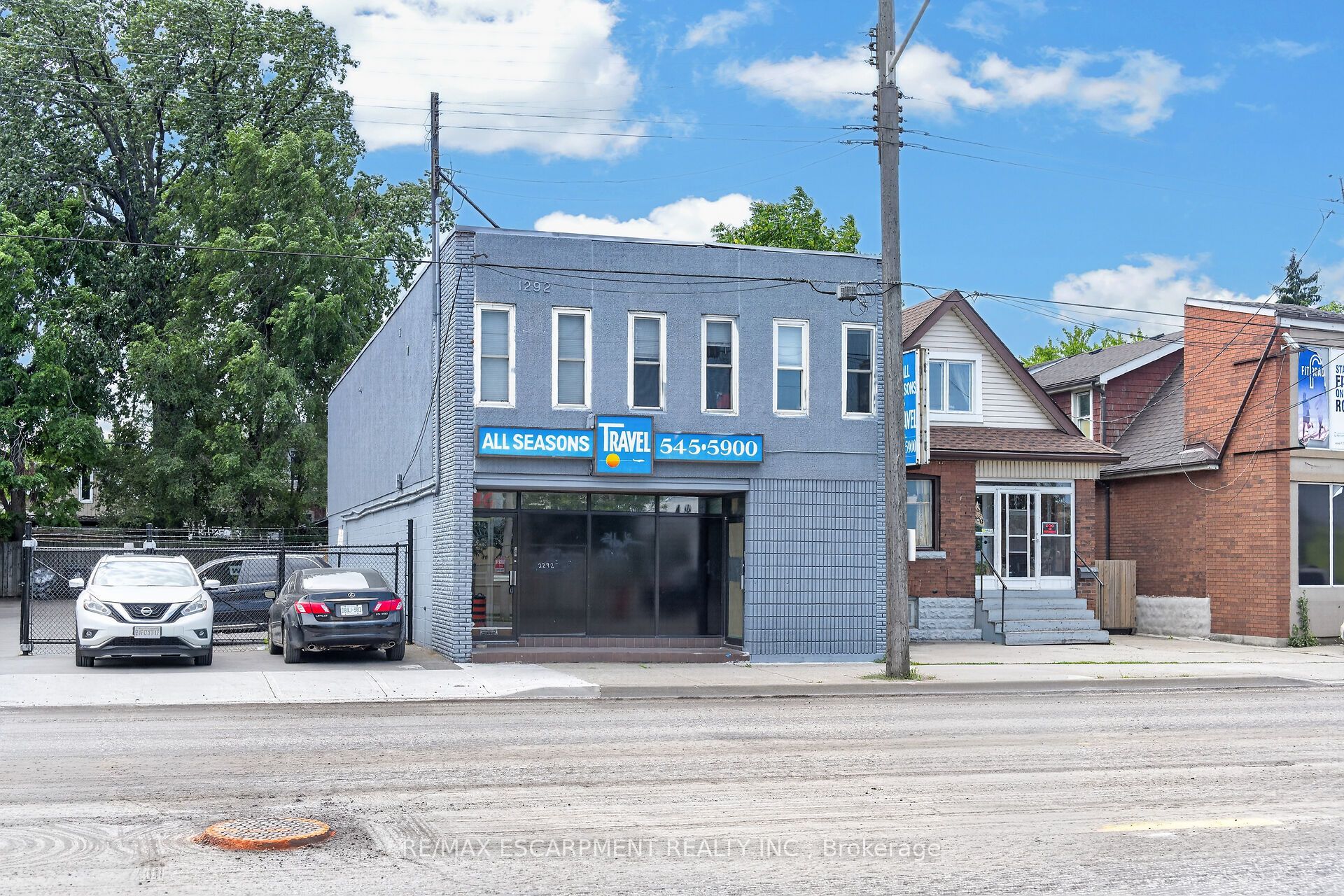 1292 Barton Street E Property Photo 1