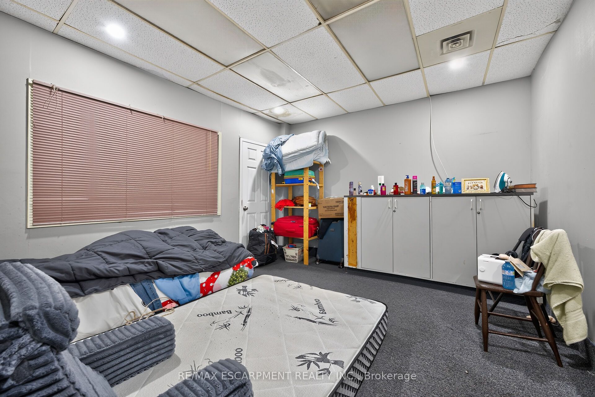 1292 Barton Street E Property Photo 11