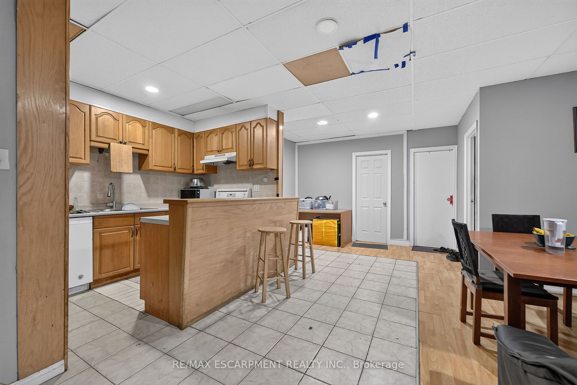 1292 Barton Street E Property Photo 19