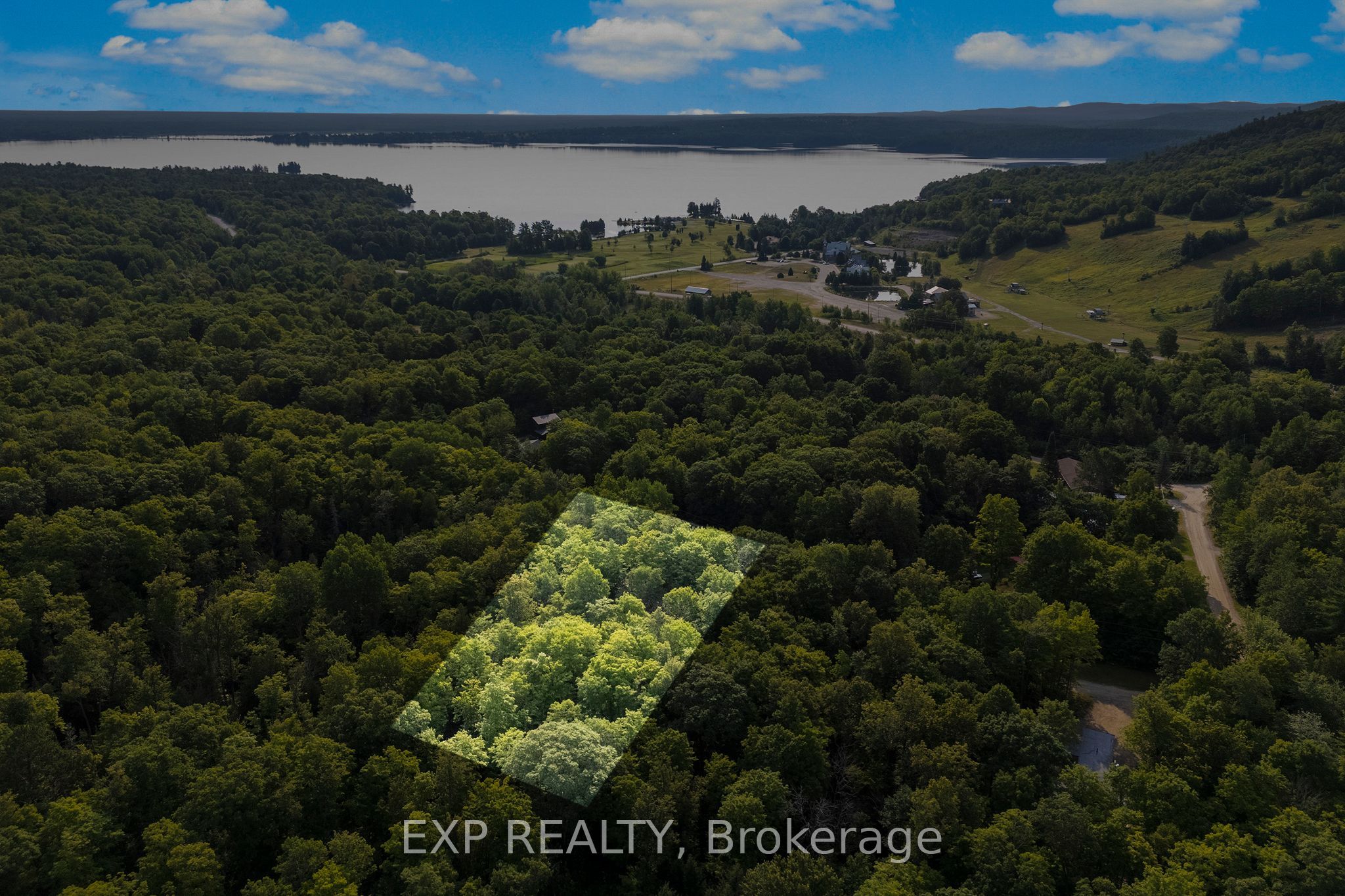 002 Crestview Drive Property Photo 1