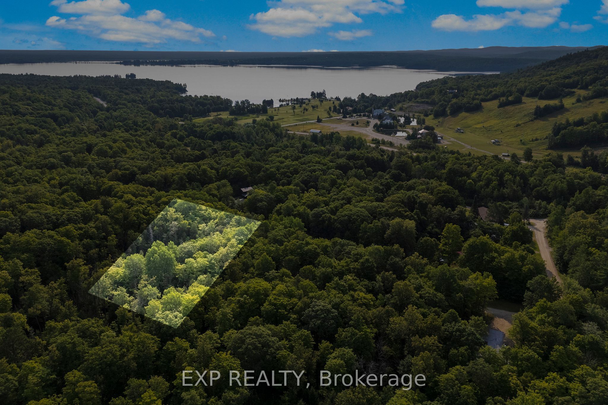003 Crestview Drive Property Photo 1