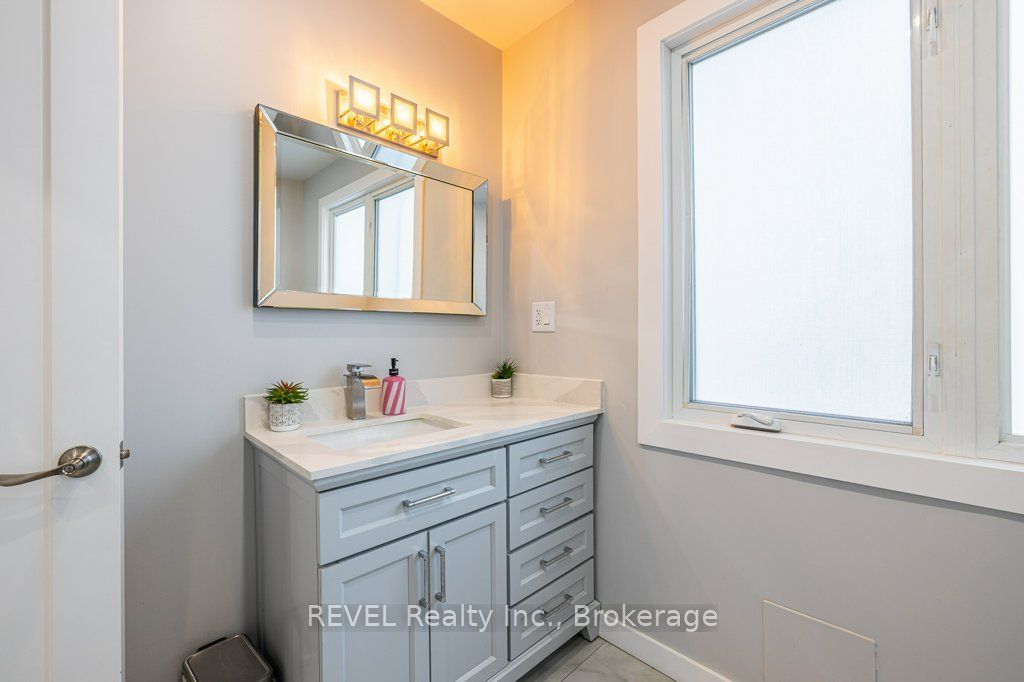 165 East West Line Property Photo 15