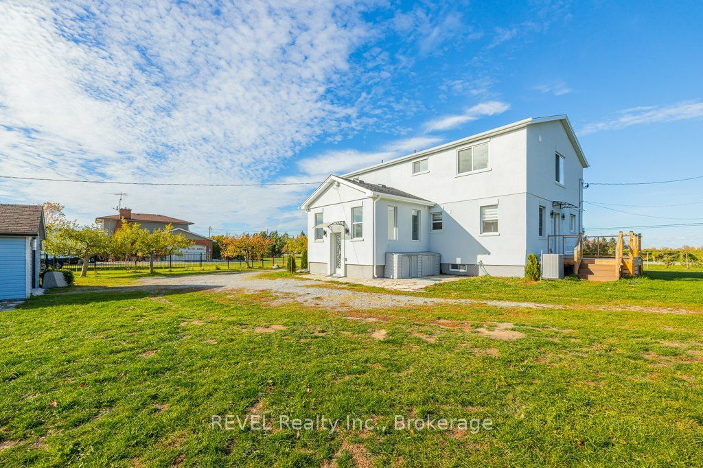 165 East West Line Property Photo 45