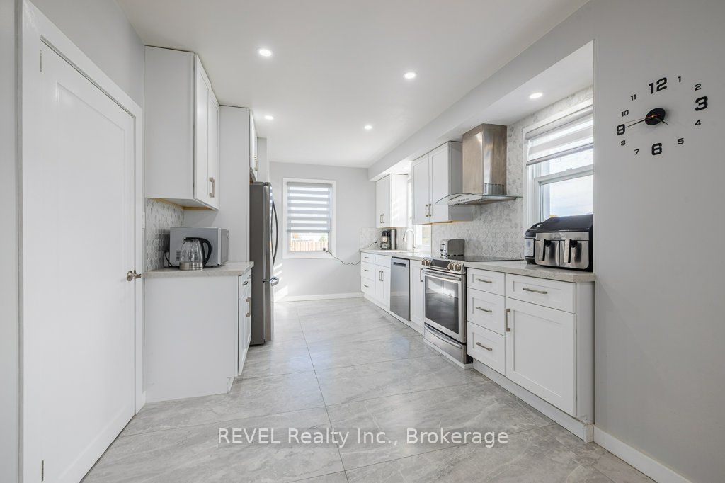 165 East West Line Property Photo 20