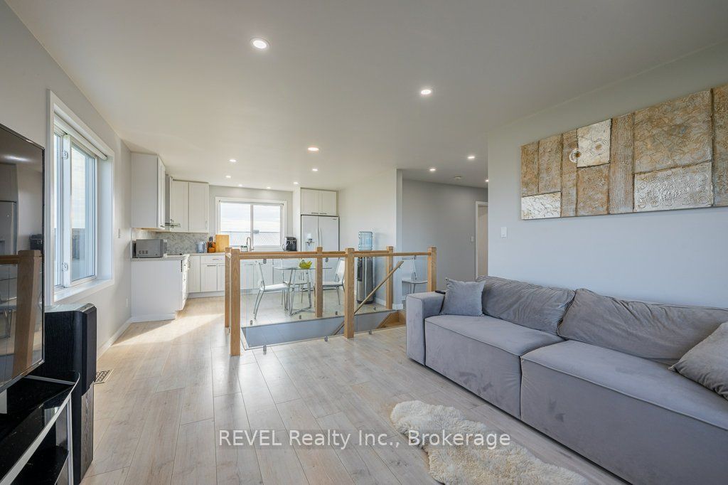 165 East West Line Property Photo 33