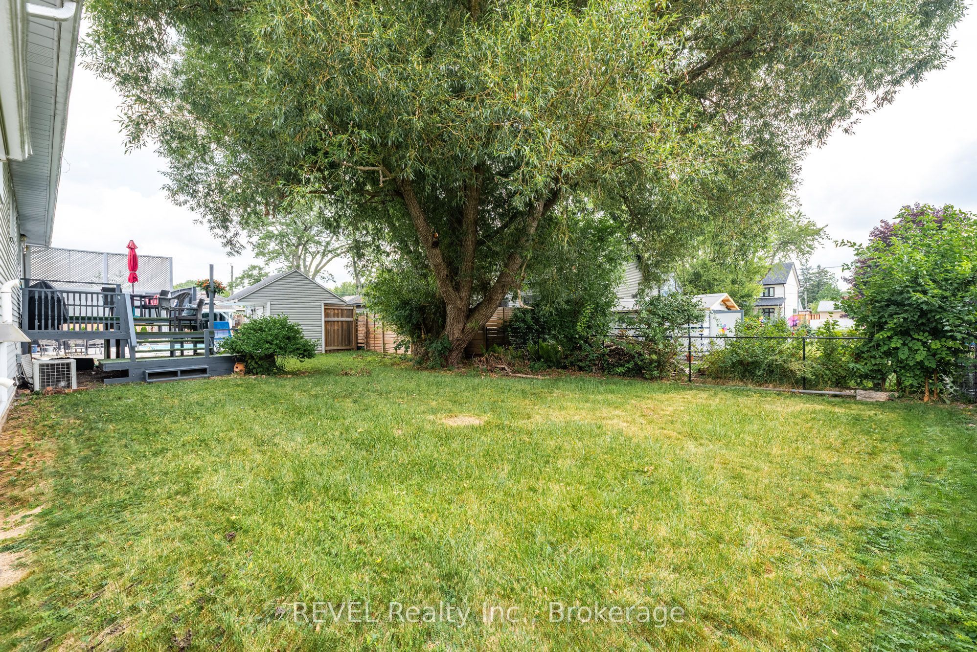 234 Cherryhill Boulevard S Property Photo 31