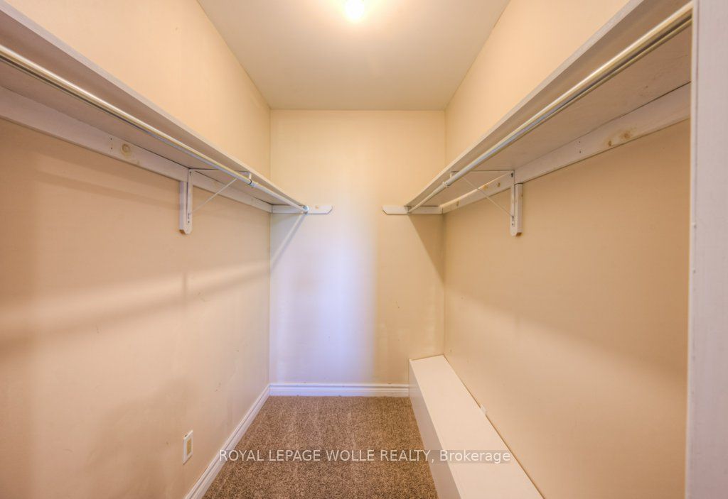 8466 Sideroad 30 Property Photo 39