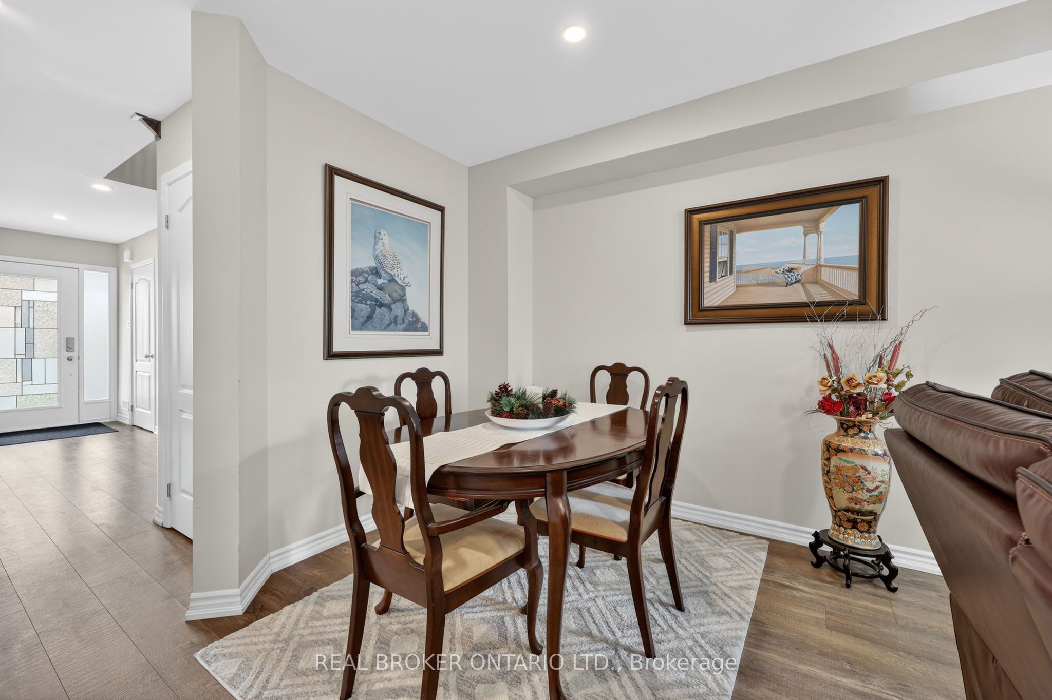 50 Masters Crescent W Property Photo 7