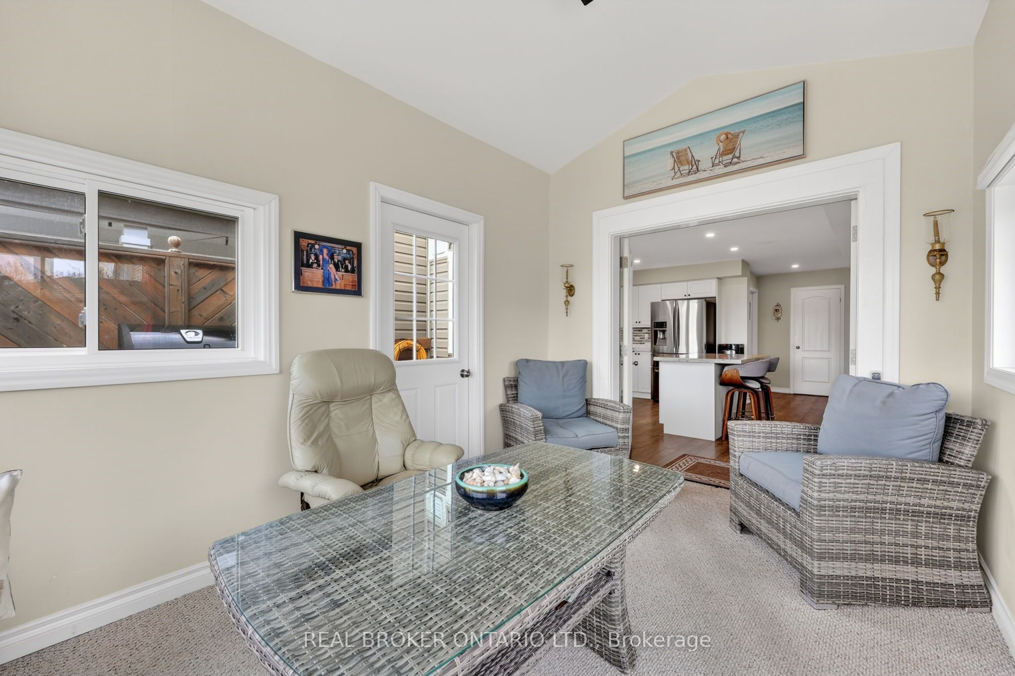 50 Masters Crescent W Property Photo 12