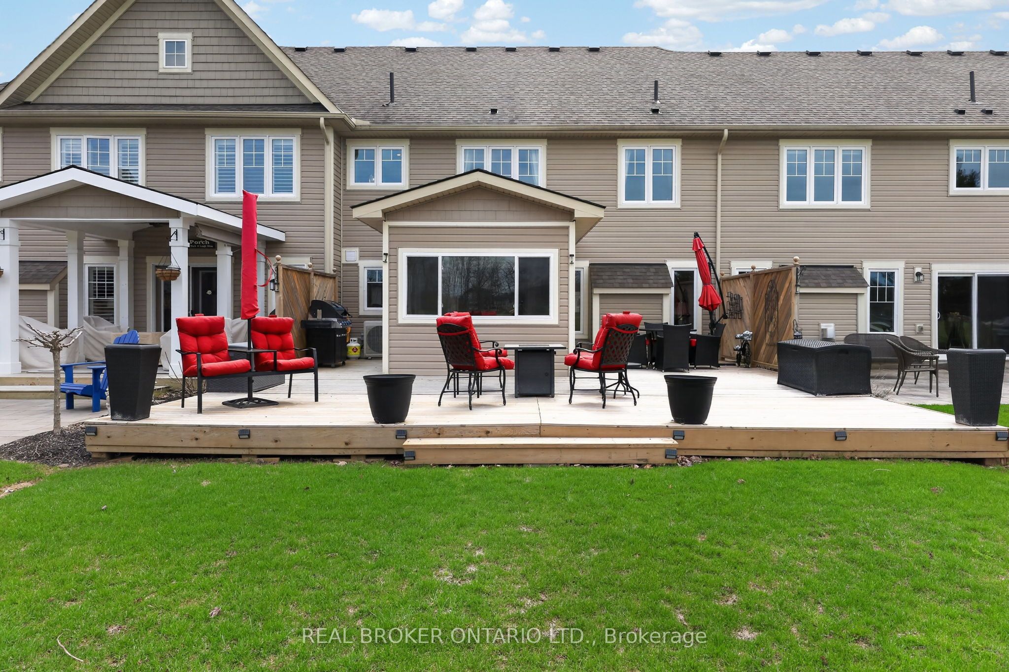 50 Masters Crescent W Property Photo 20