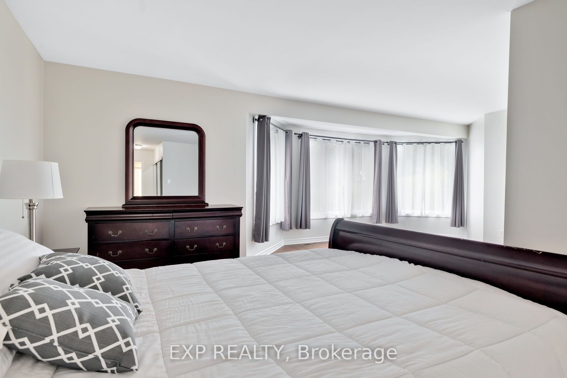 103 Flamborough Way Property Photo 28