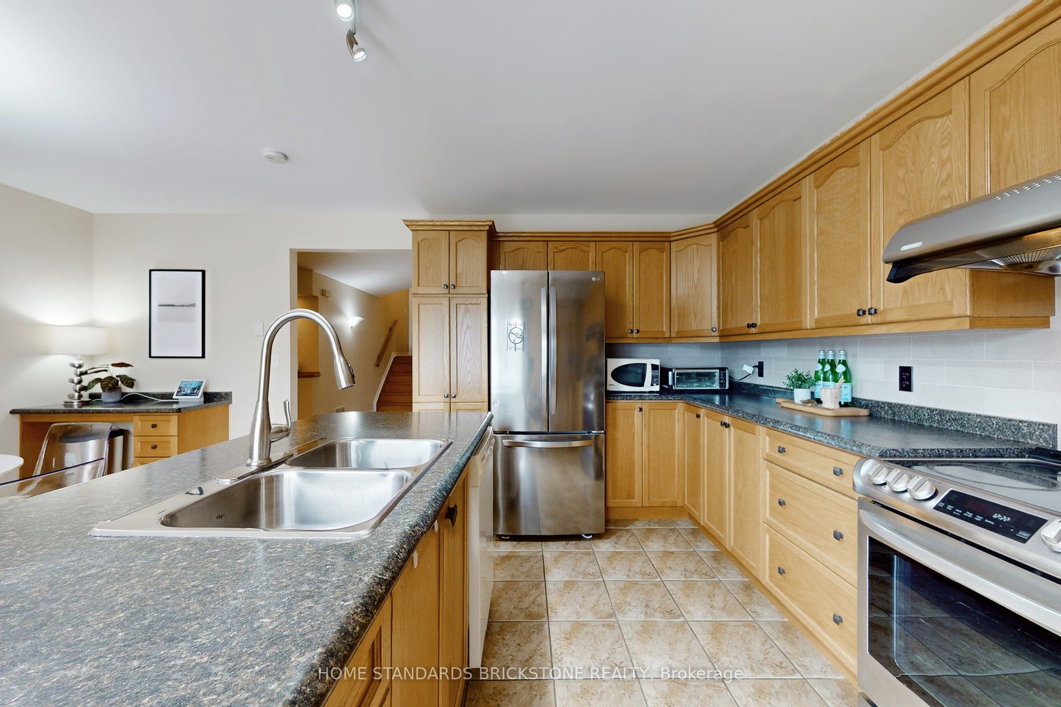 412 Autumn Crescent Property Photo 12
