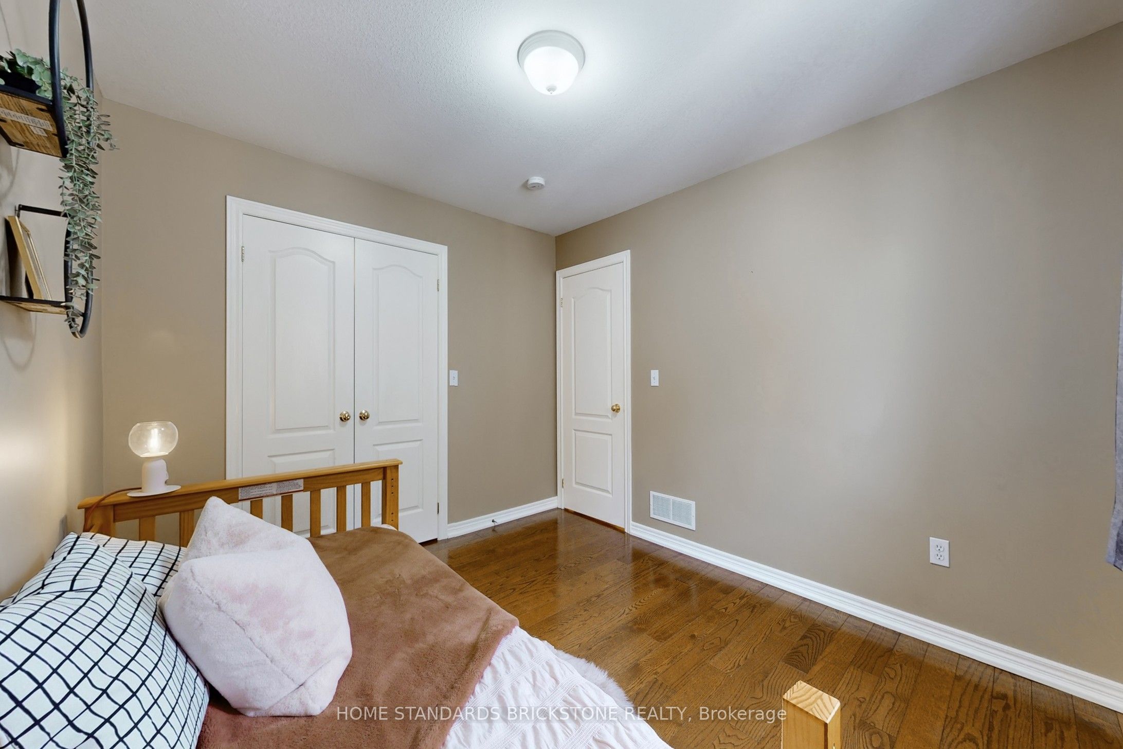 412 Autumn Crescent Property Photo 20