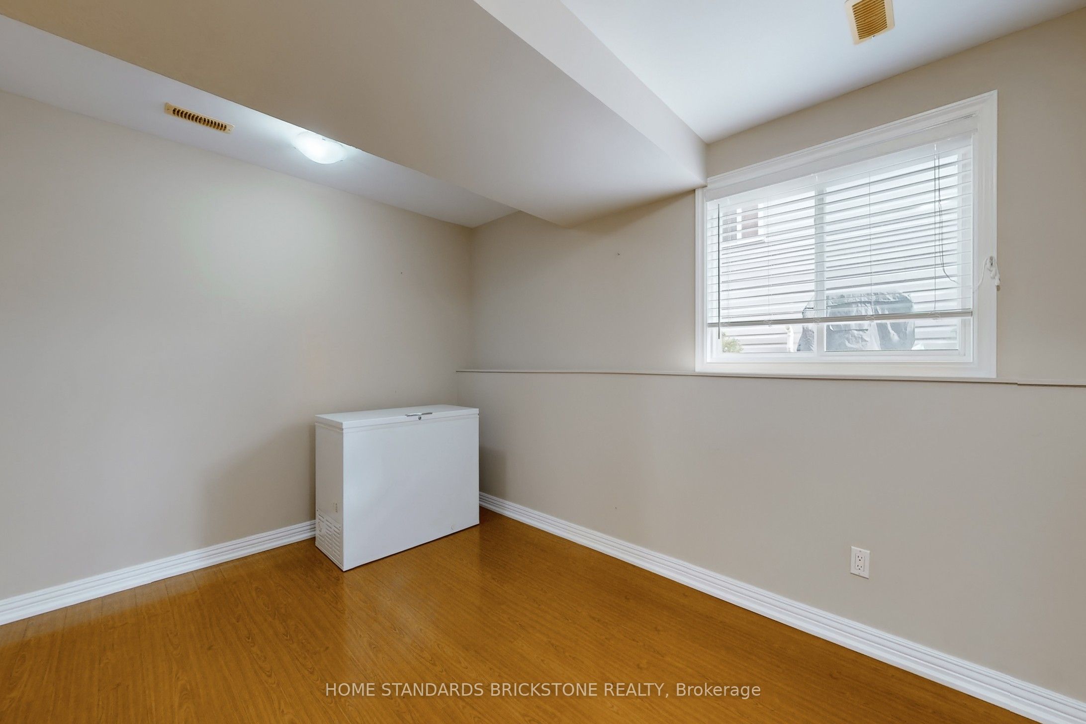 412 Autumn Crescent Property Photo 33