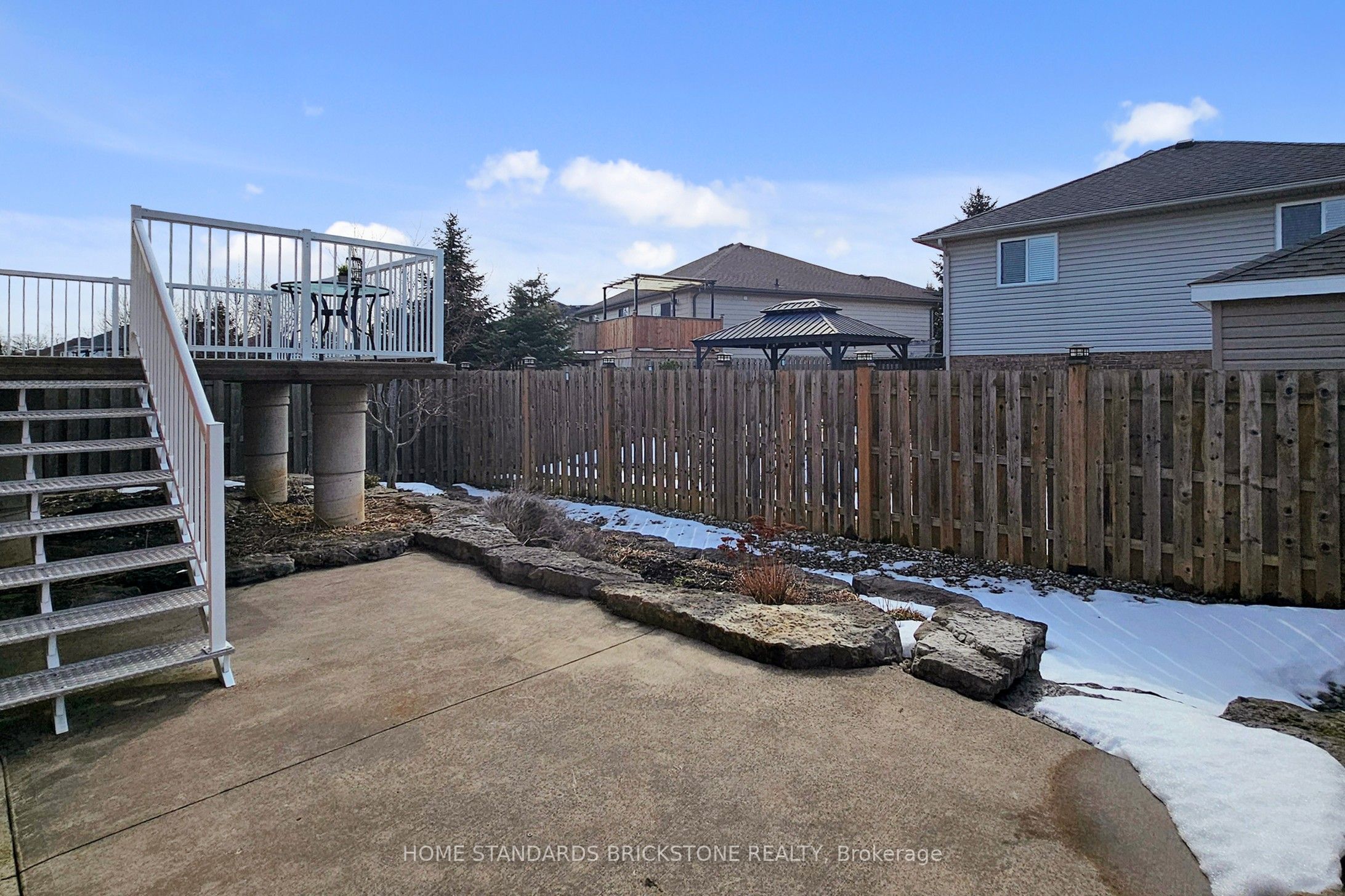 412 Autumn Crescent Property Photo 42