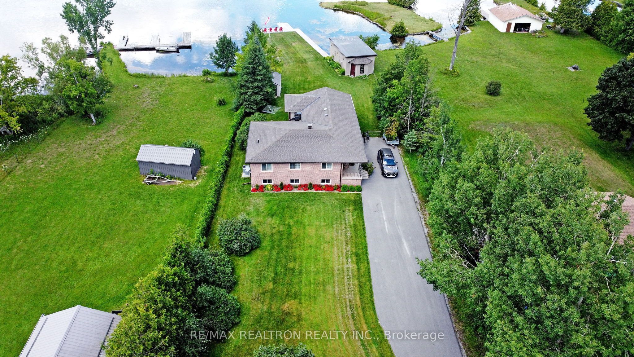 53 Robinson Avenue Property Photo 4