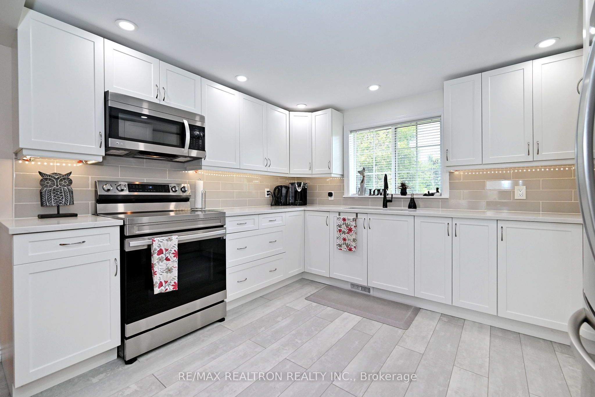 53 Robinson Avenue Property Photo 14