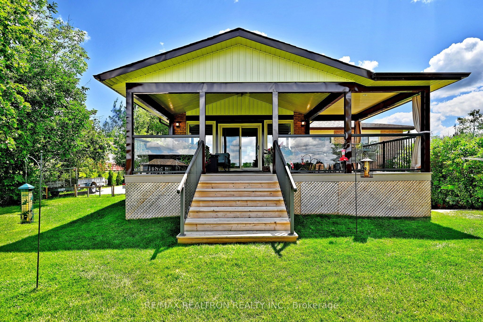 53 Robinson Avenue Property Photo 32
