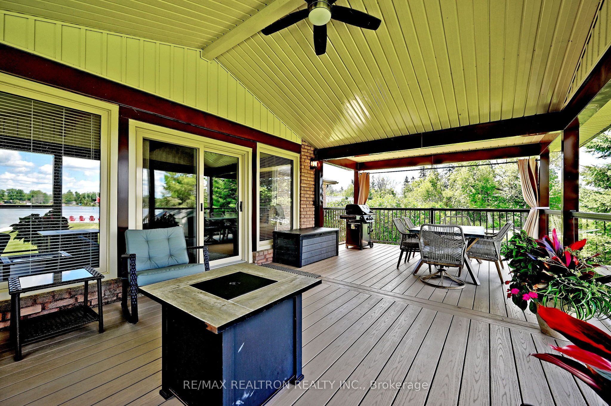 53 Robinson Avenue Property Photo 34