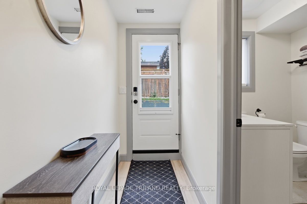 27 Aldborough Avenue Property Photo 3