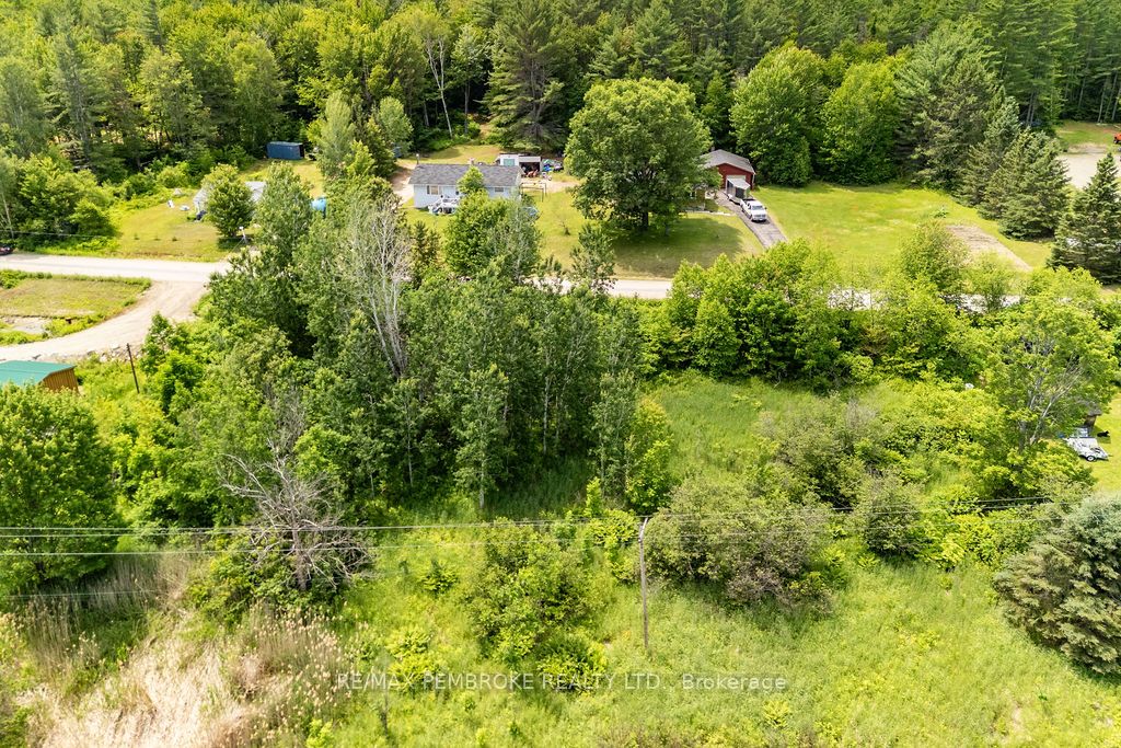 00 Lance Road Property Photo 9