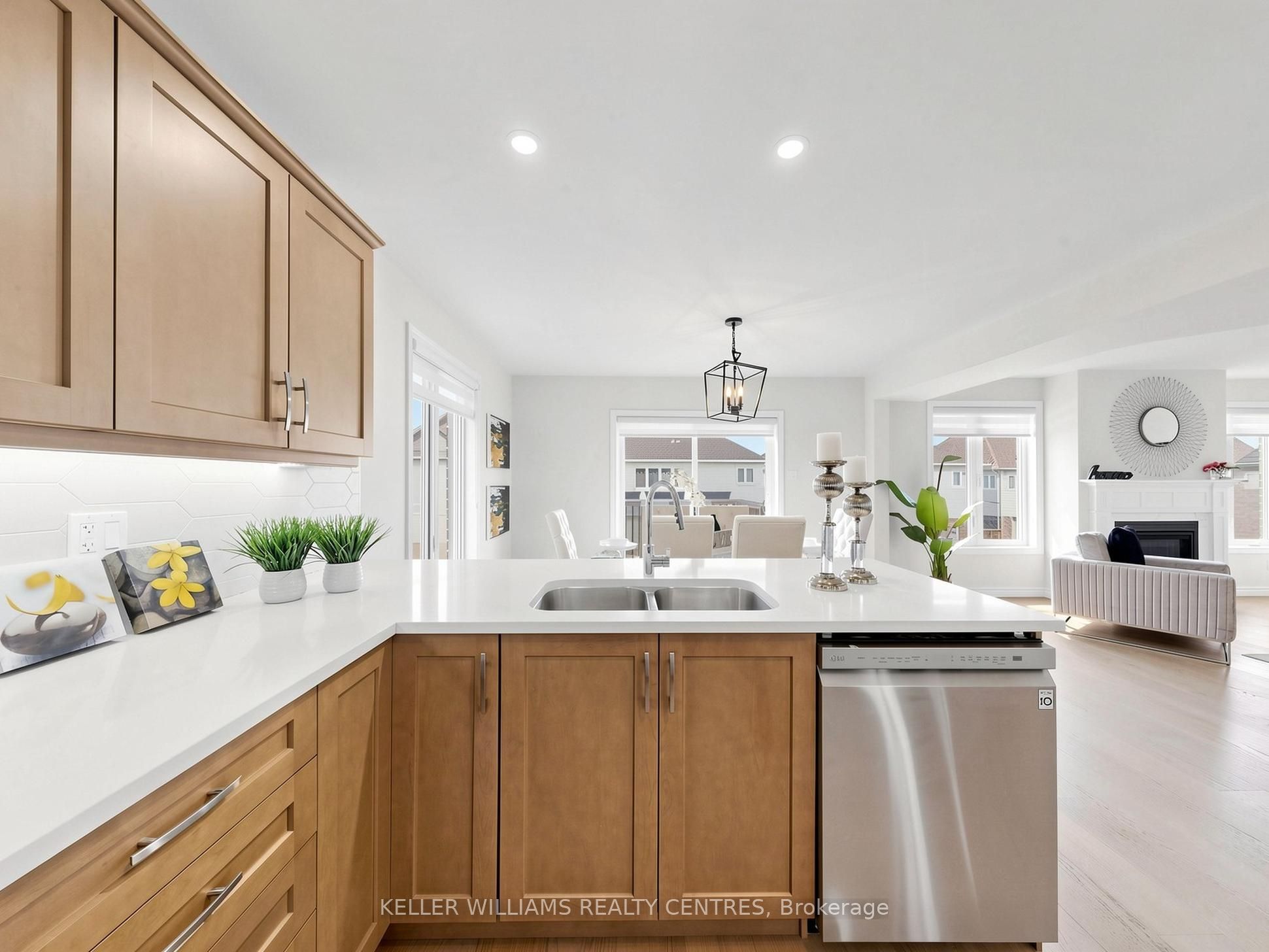 36 York Drive Property Photo 11