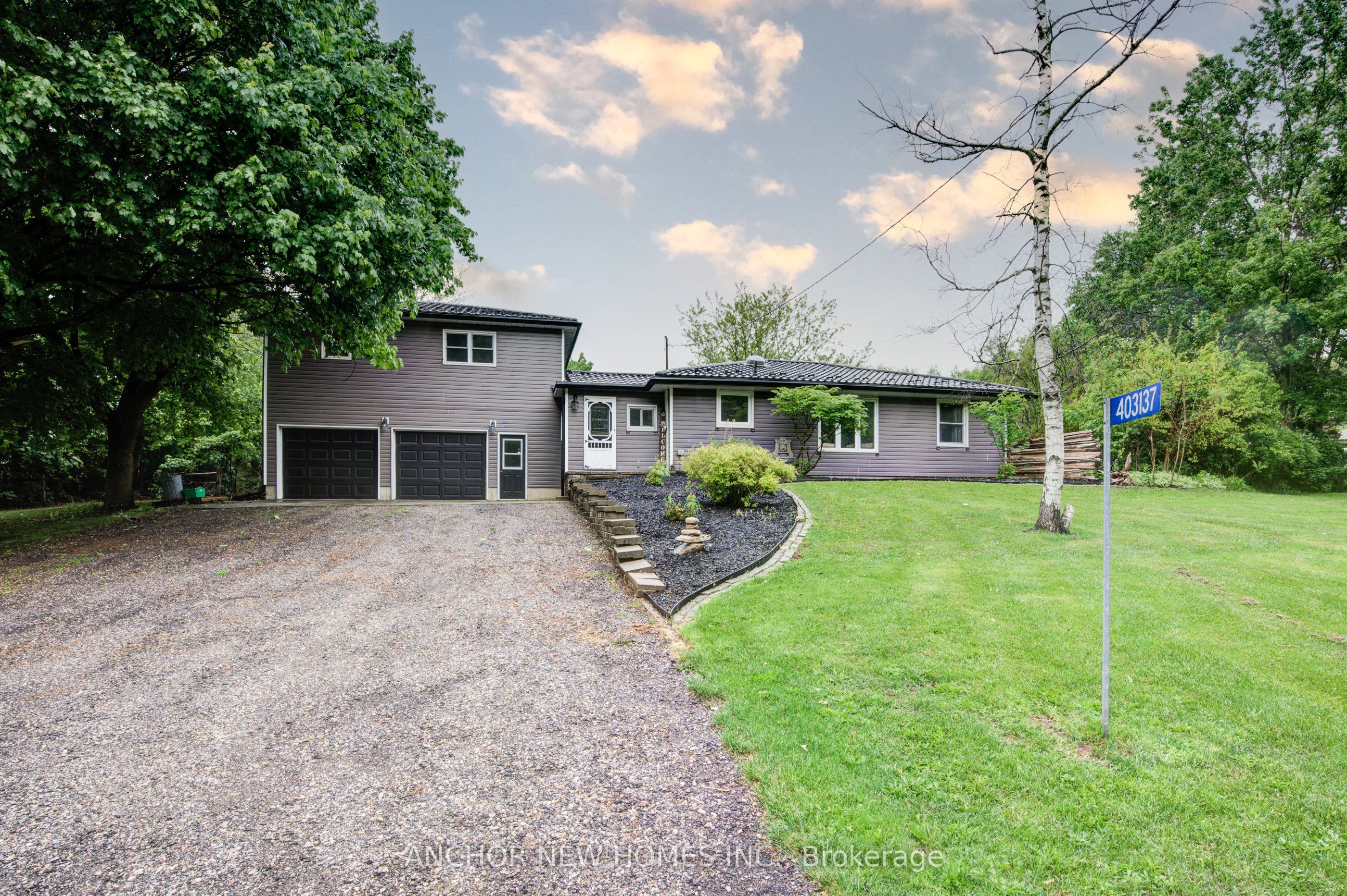 403137 Robinson Road Property Photo 1
