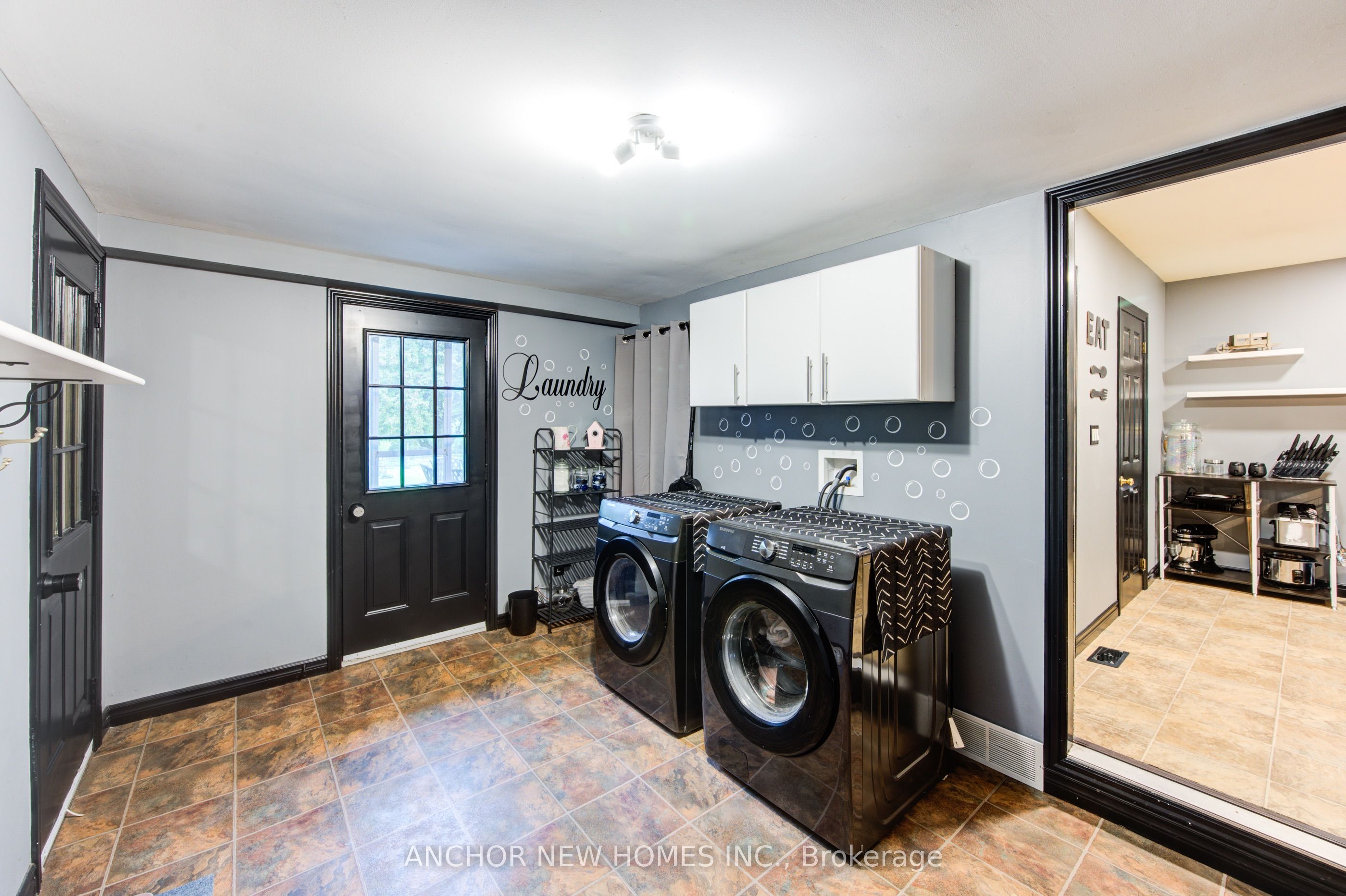 403137 Robinson Road Property Photo 16