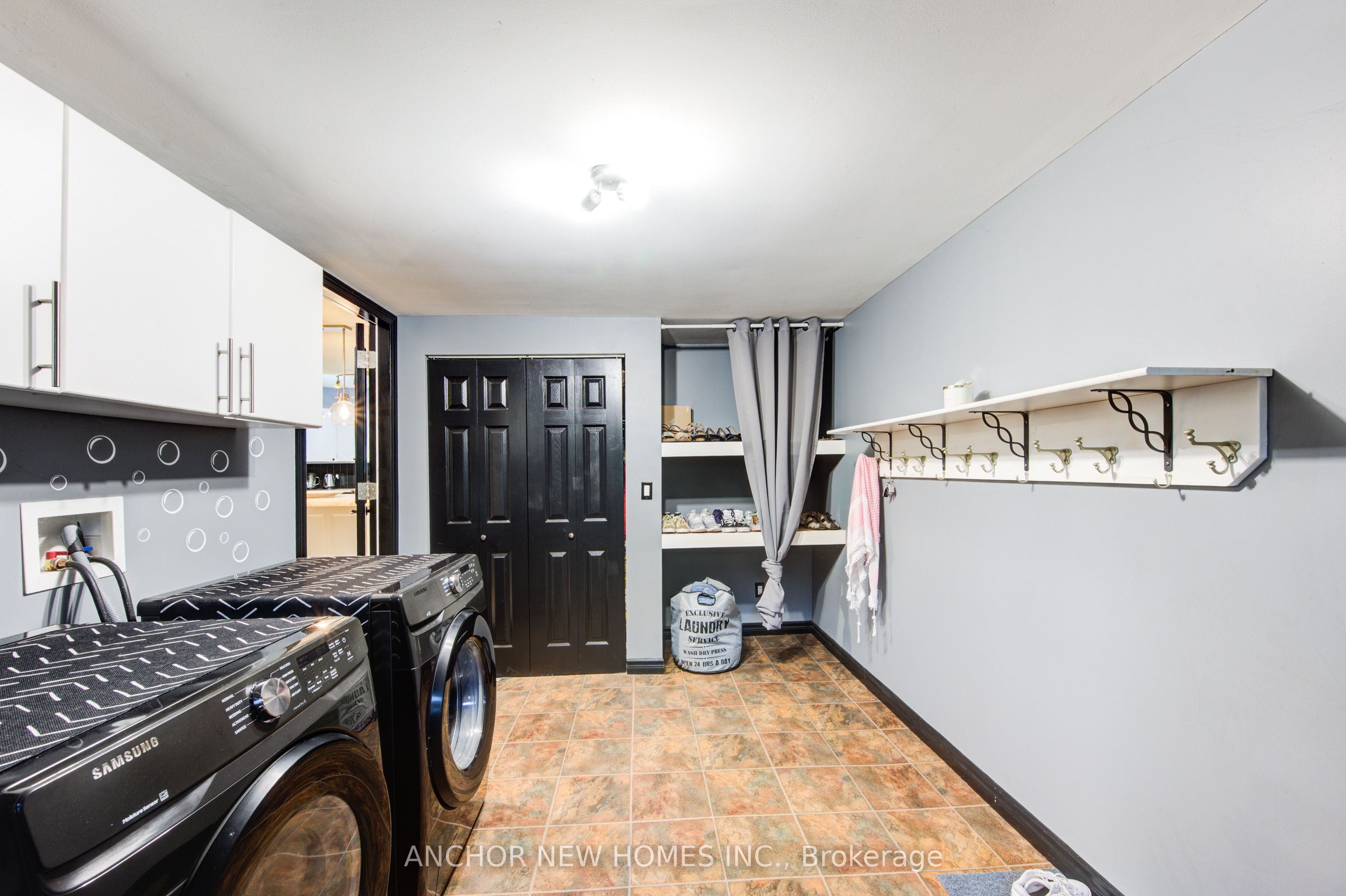 403137 Robinson Road Property Photo 17