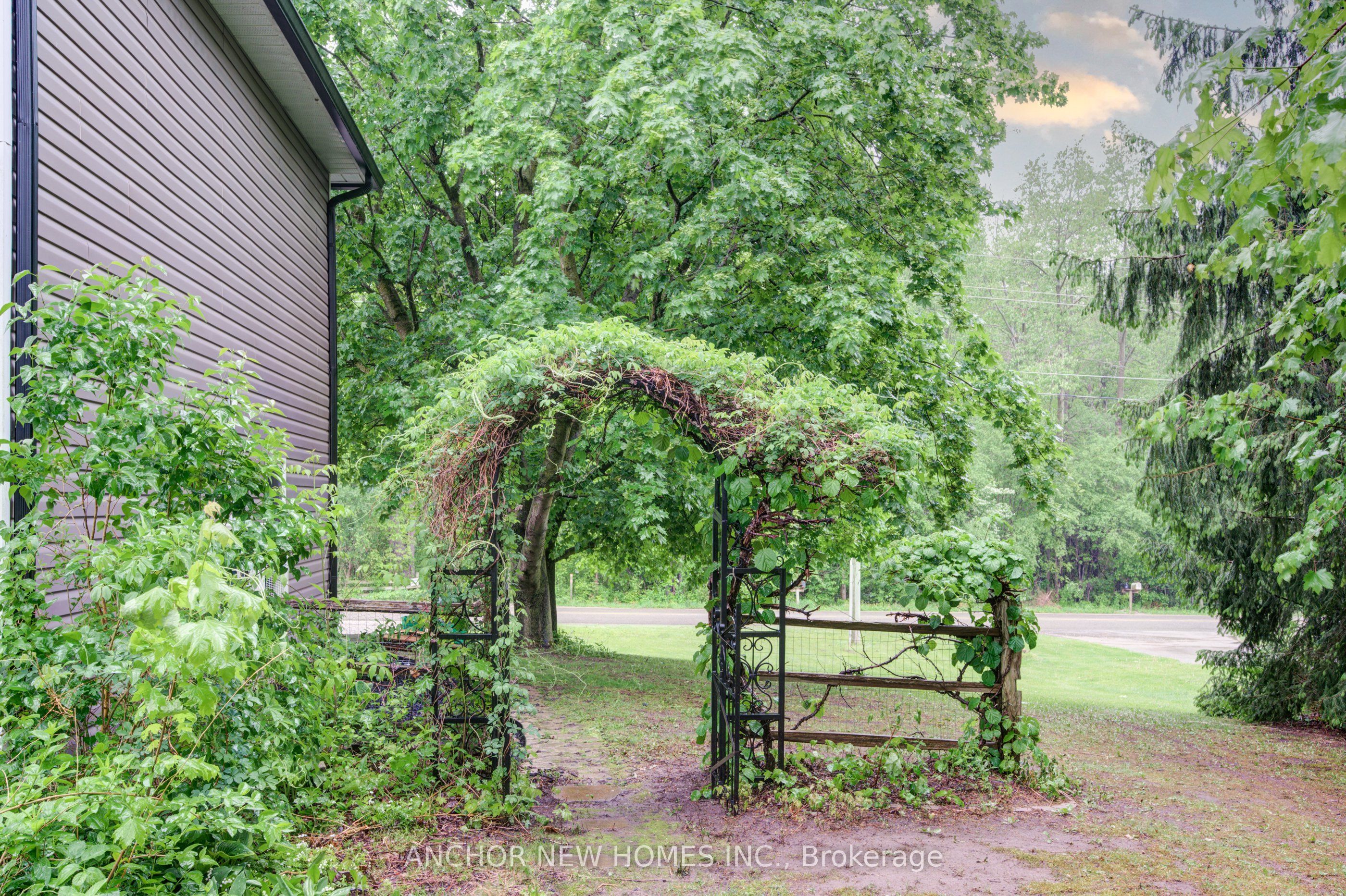 403137 Robinson Road Property Photo 29