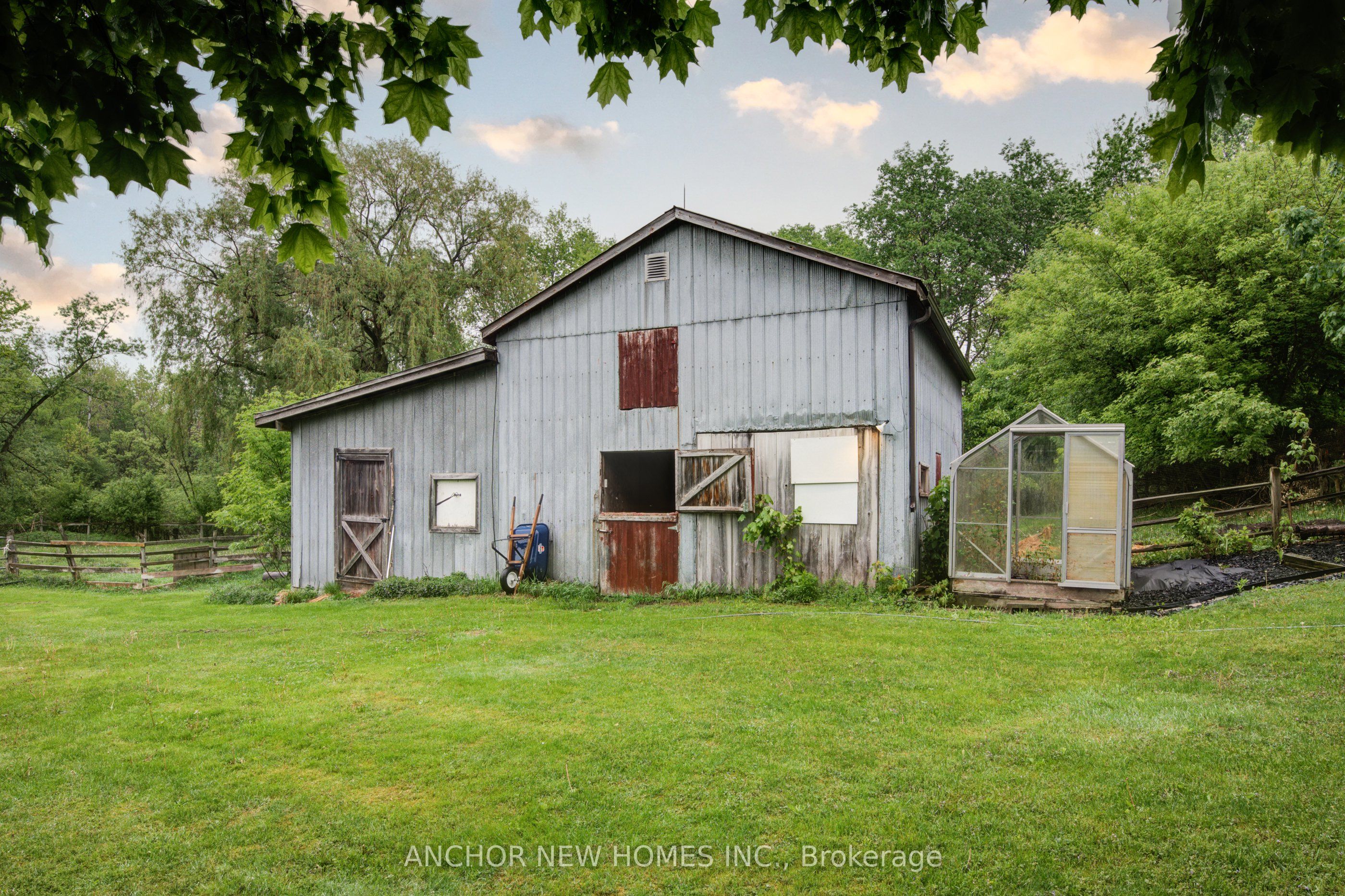 403137 Robinson Road Property Photo 31