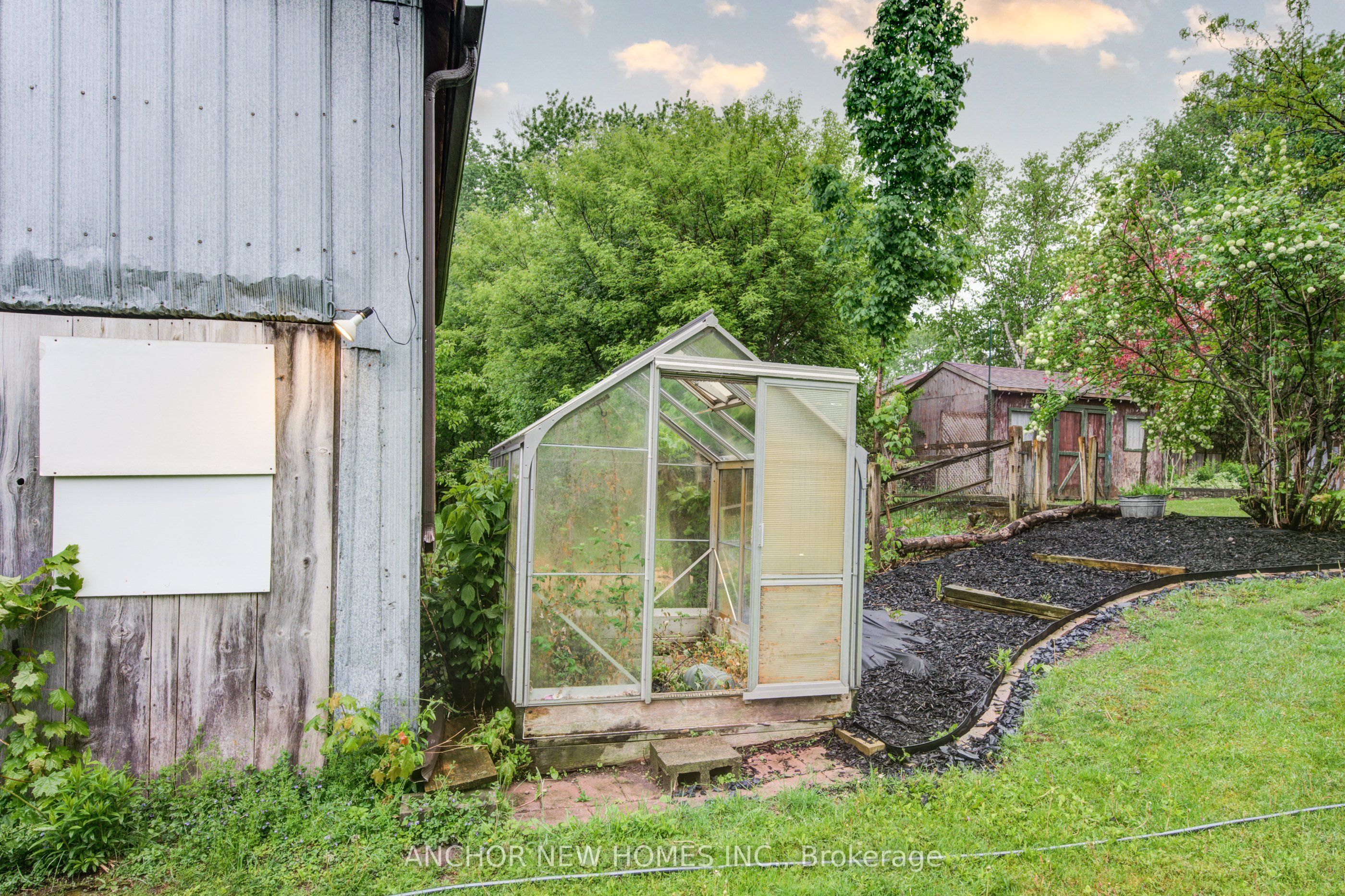 403137 Robinson Road Property Photo 34
