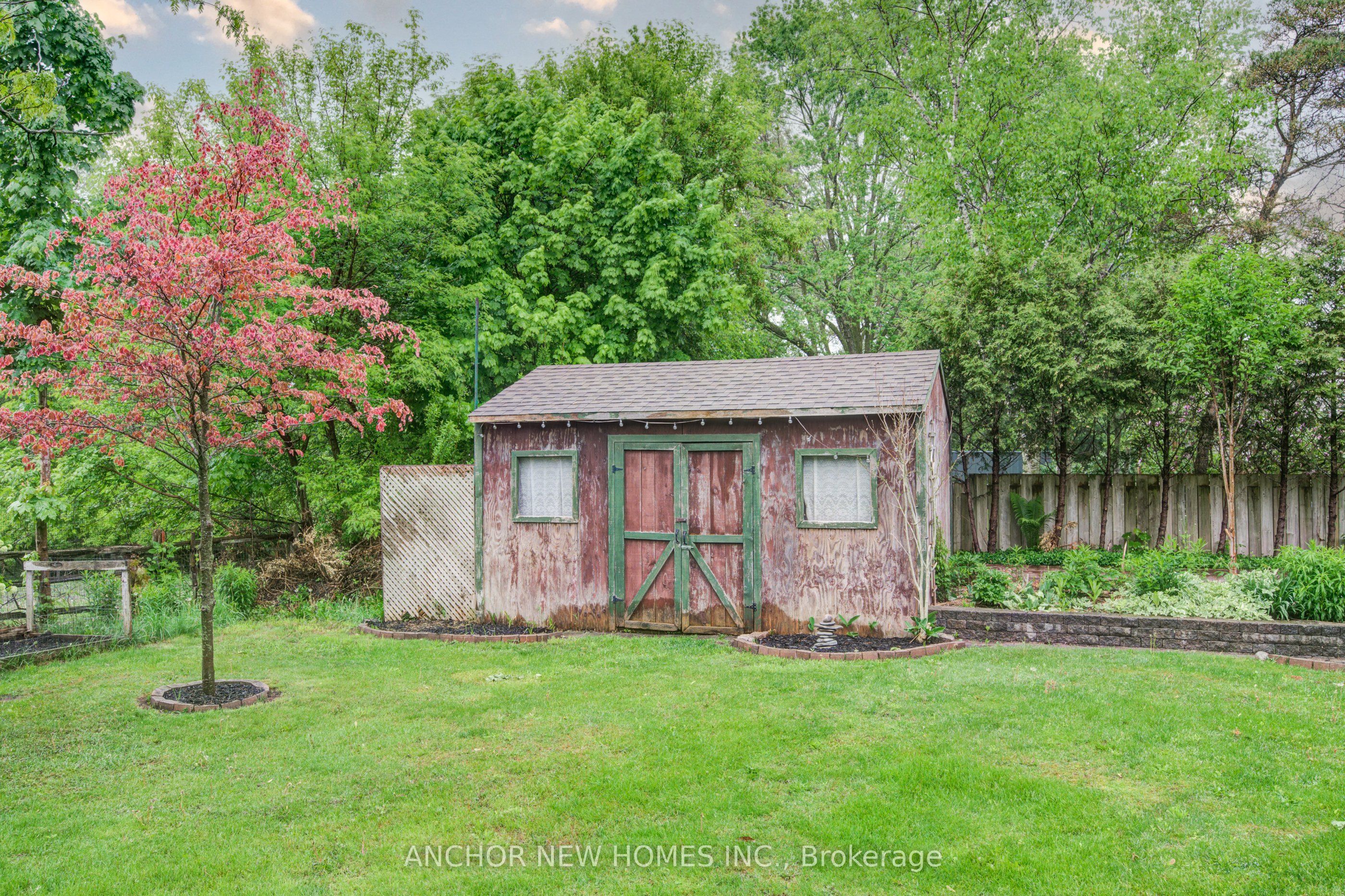 403137 Robinson Road Property Photo 38