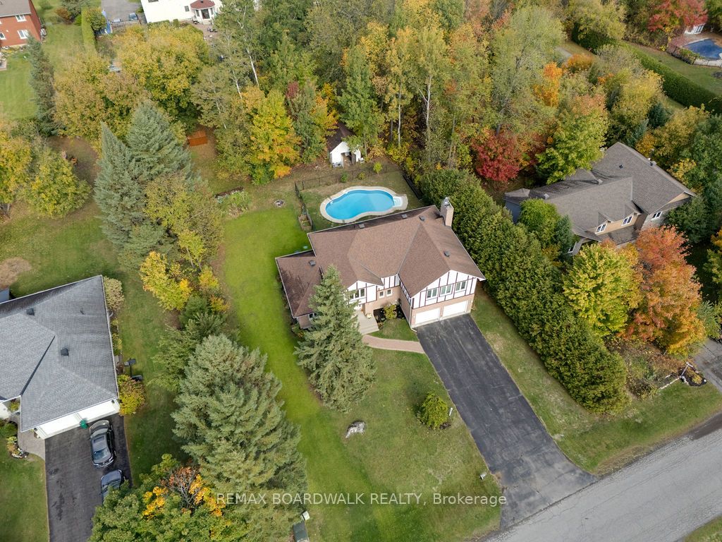 7089 Bush Drive Property Photo 2