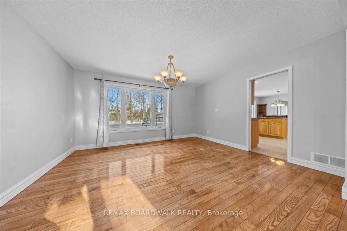 7089 Bush Drive Property Photo 7