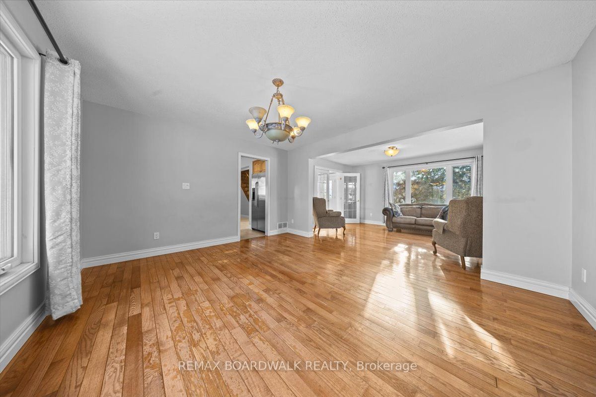 7089 Bush Drive Property Photo 8
