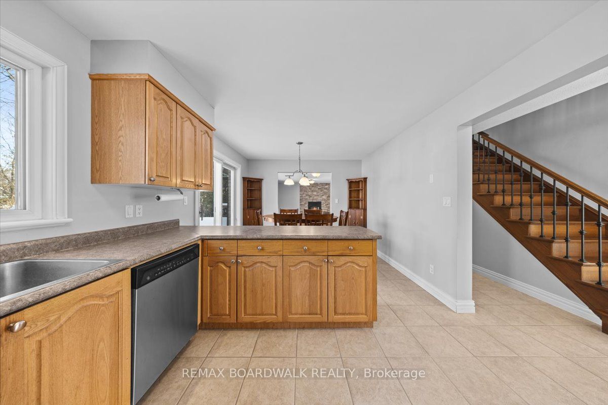 7089 Bush Drive Property Photo 12