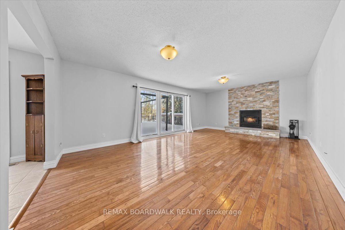 7089 Bush Drive Property Photo 15