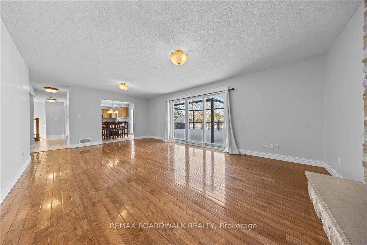7089 Bush Drive Property Photo 16