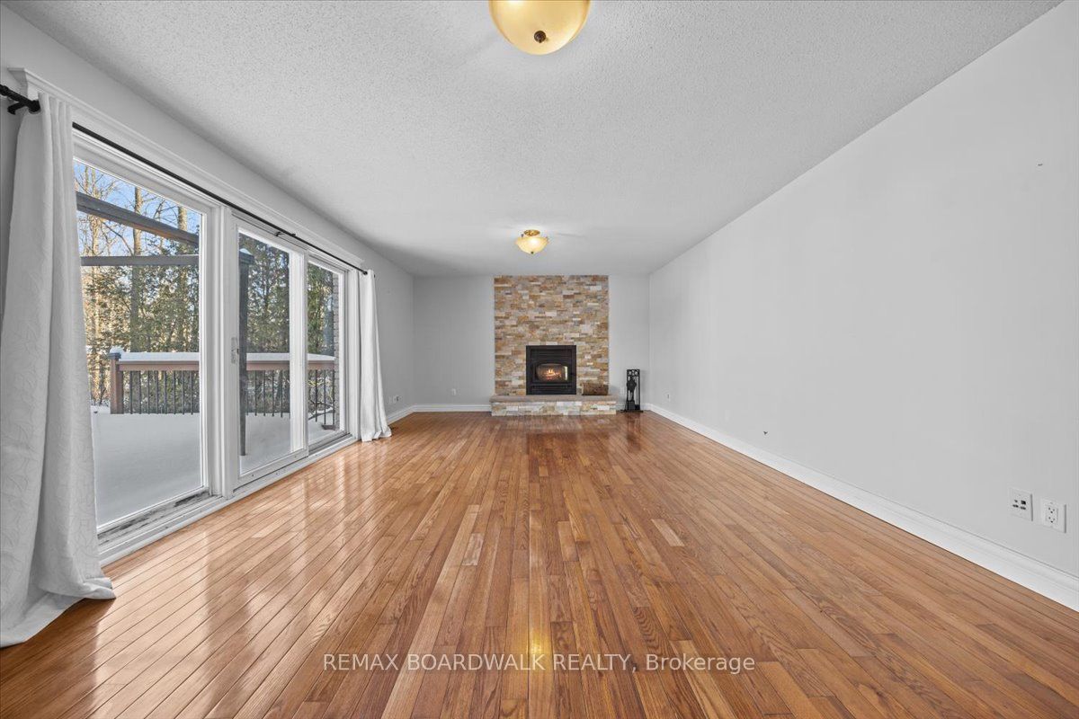 7089 Bush Drive Property Photo 17