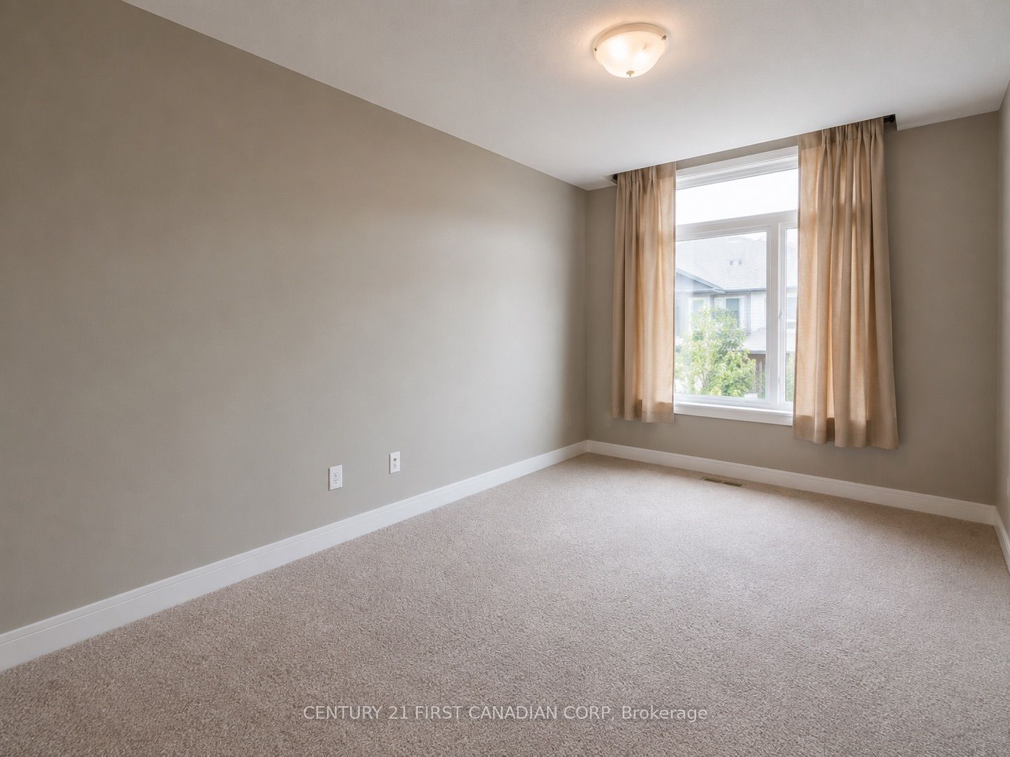 2070 Meadowgate Boulevard 72 Property Photo 5