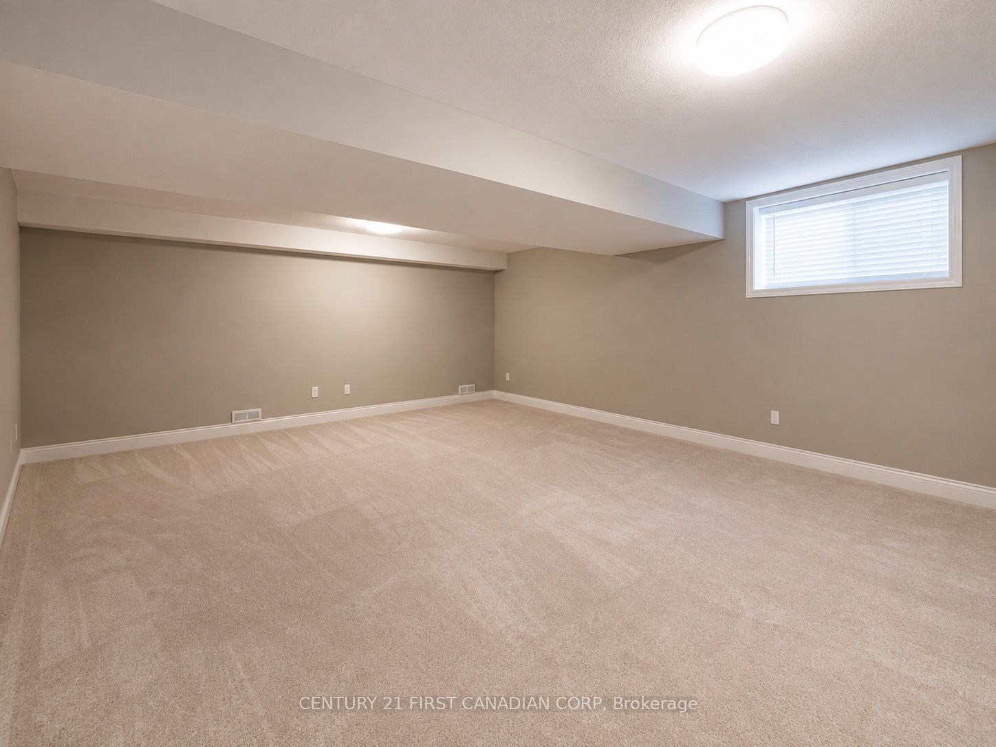 2070 Meadowgate Boulevard 72 Property Photo 12