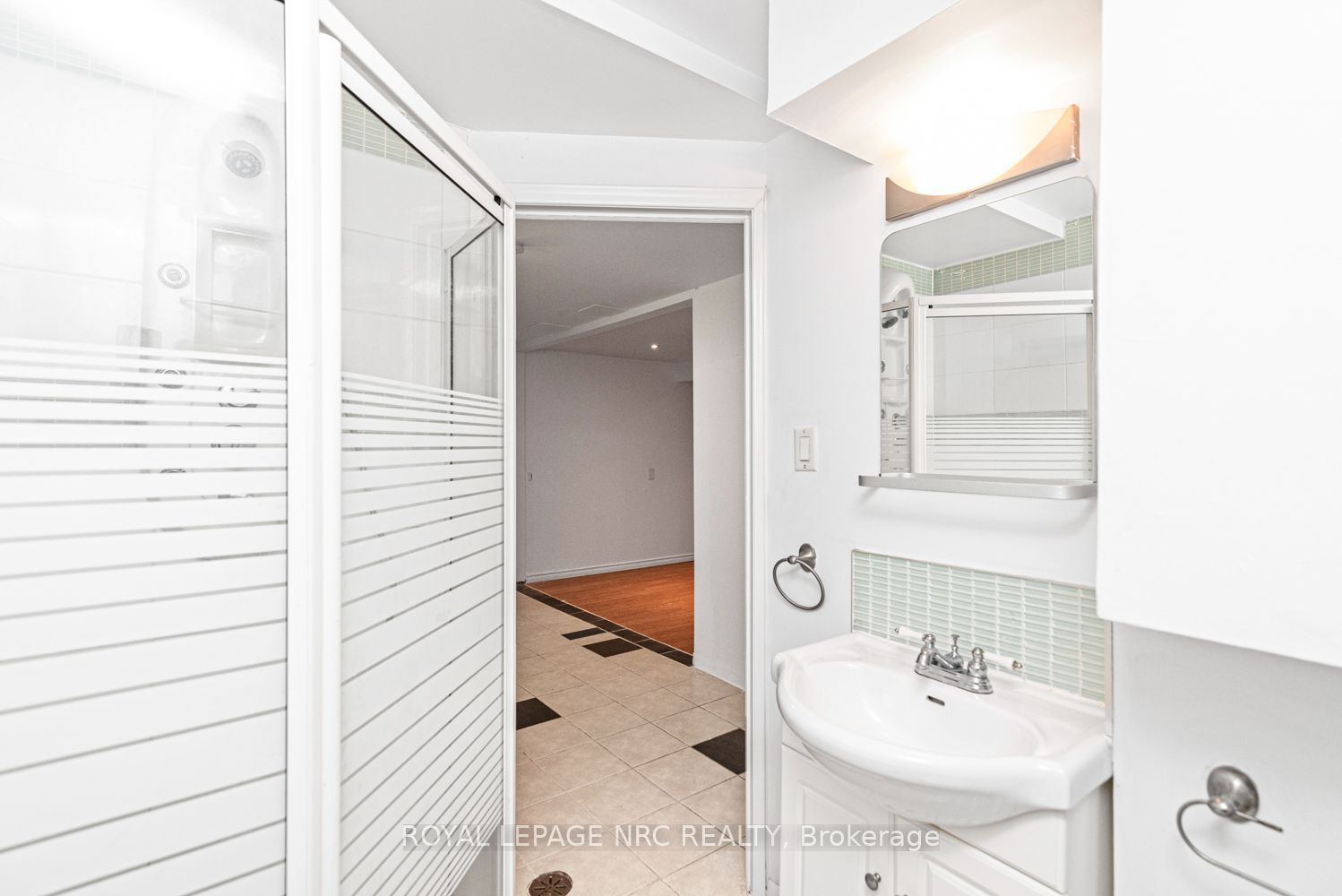 100 Mountain Avenue N Property Photo 27
