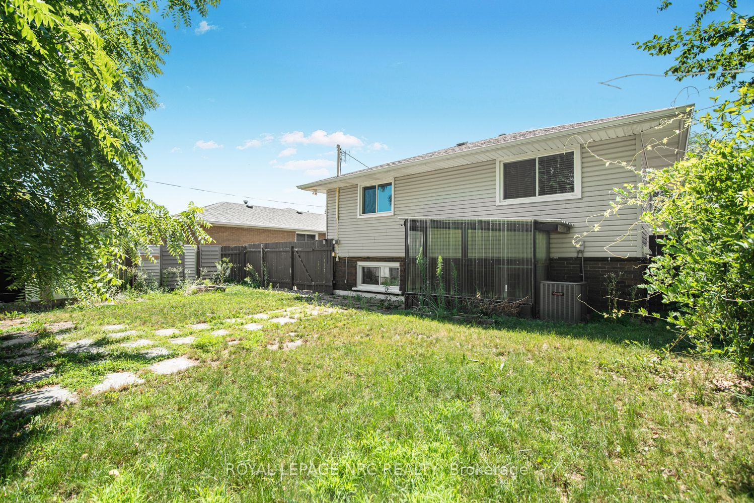 100 Mountain Avenue N Property Photo 42