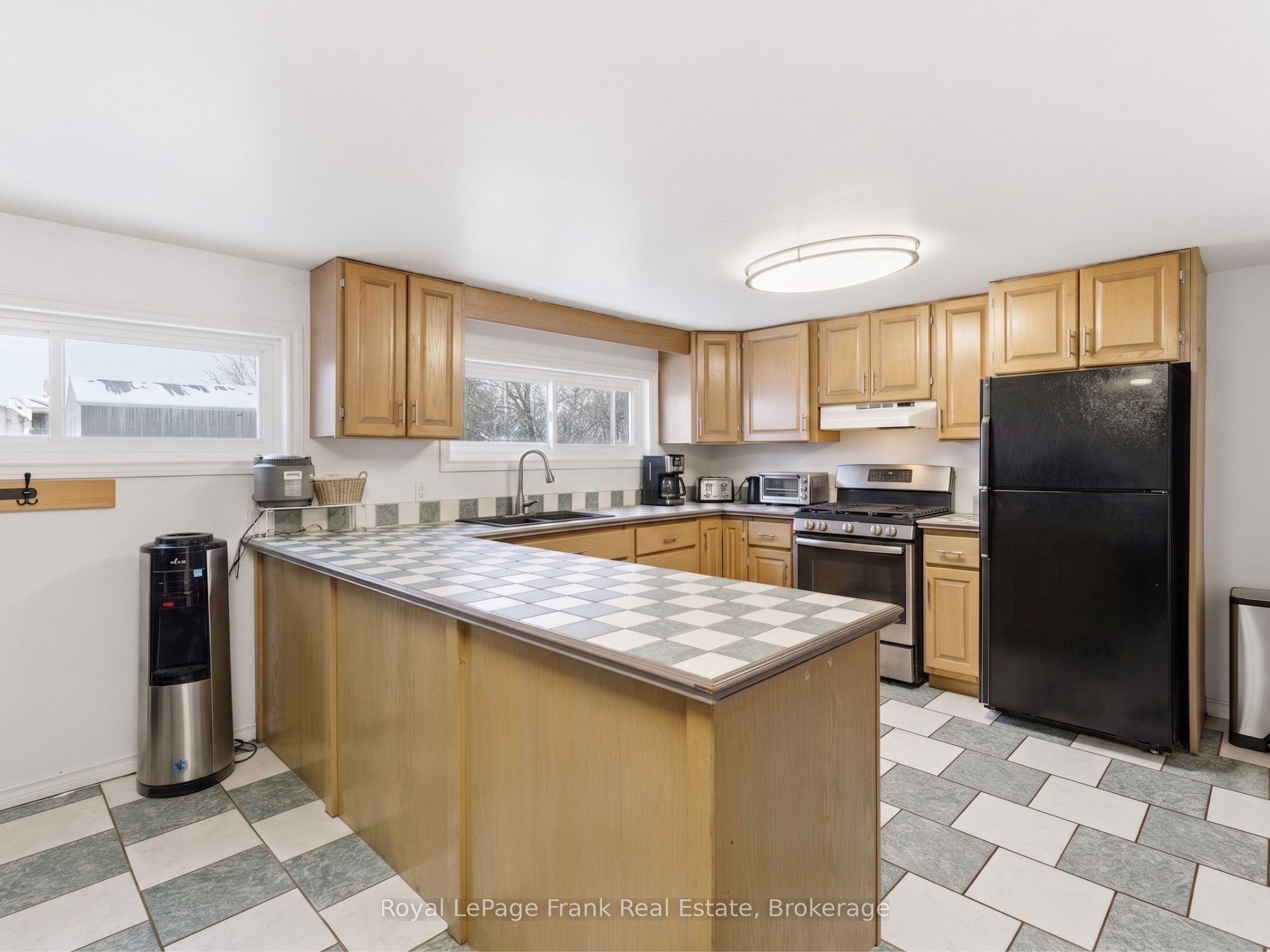 241 Bellevue Drive Property Photo 8
