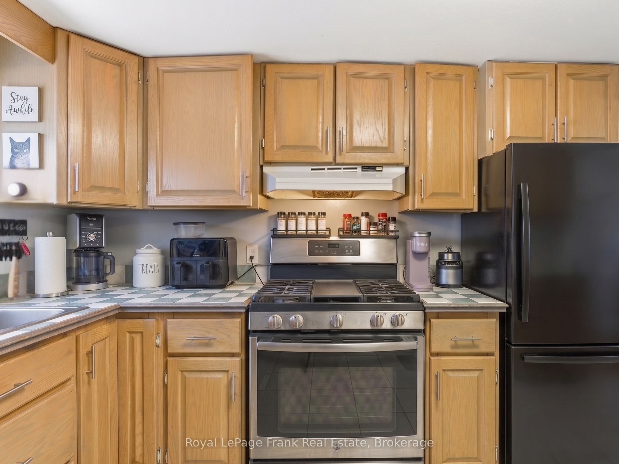 241 Bellevue Drive Property Photo 10