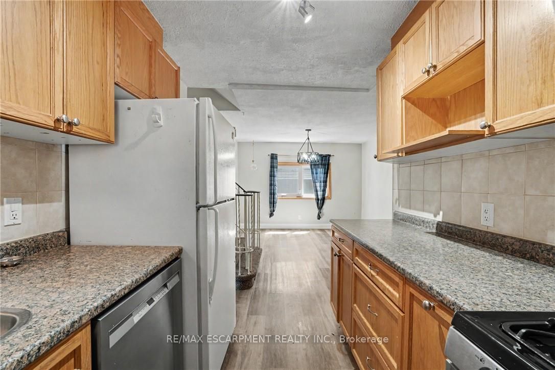 485 Cochrane Road Property Photo 11