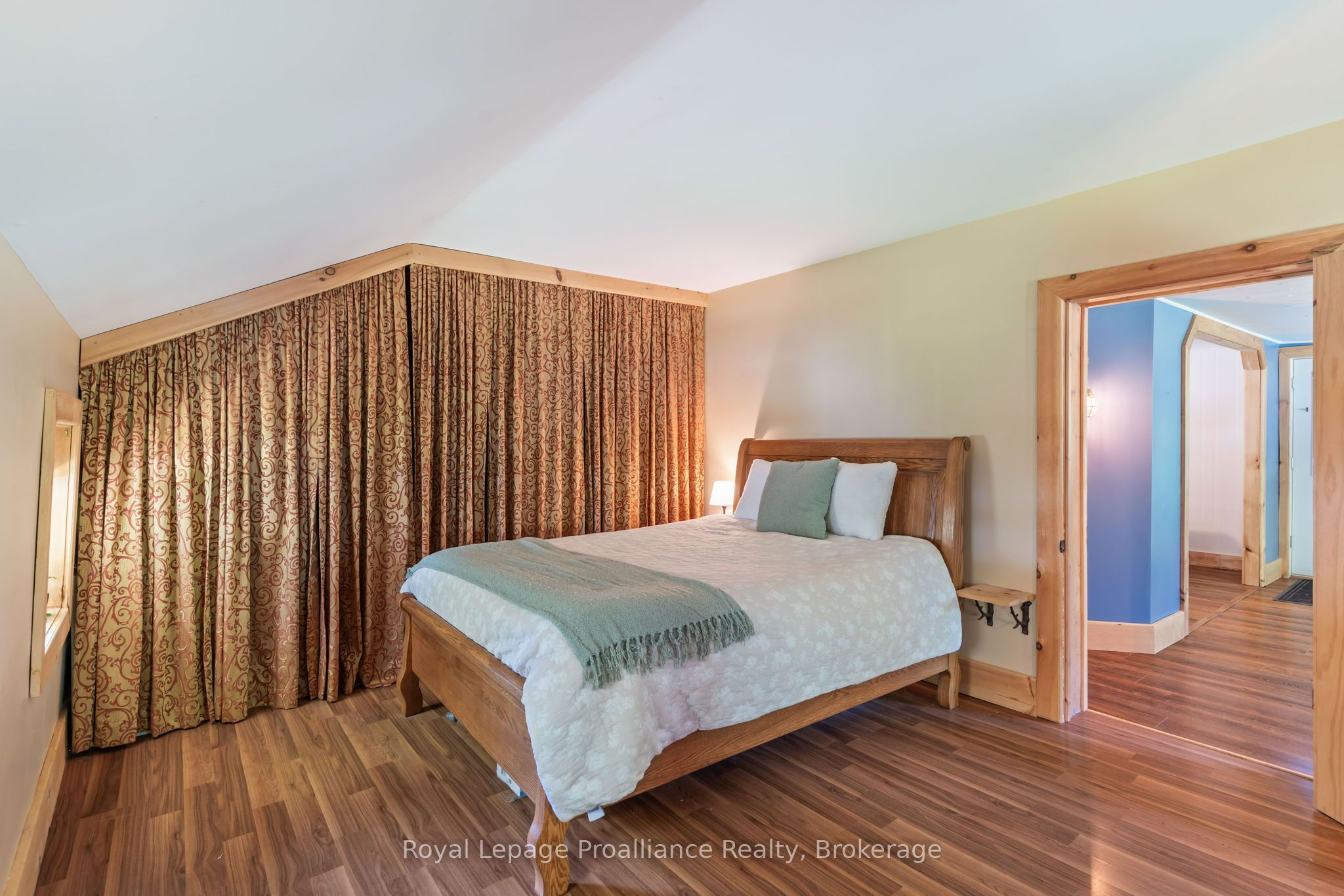 211 Alexander Road Property Photo 12