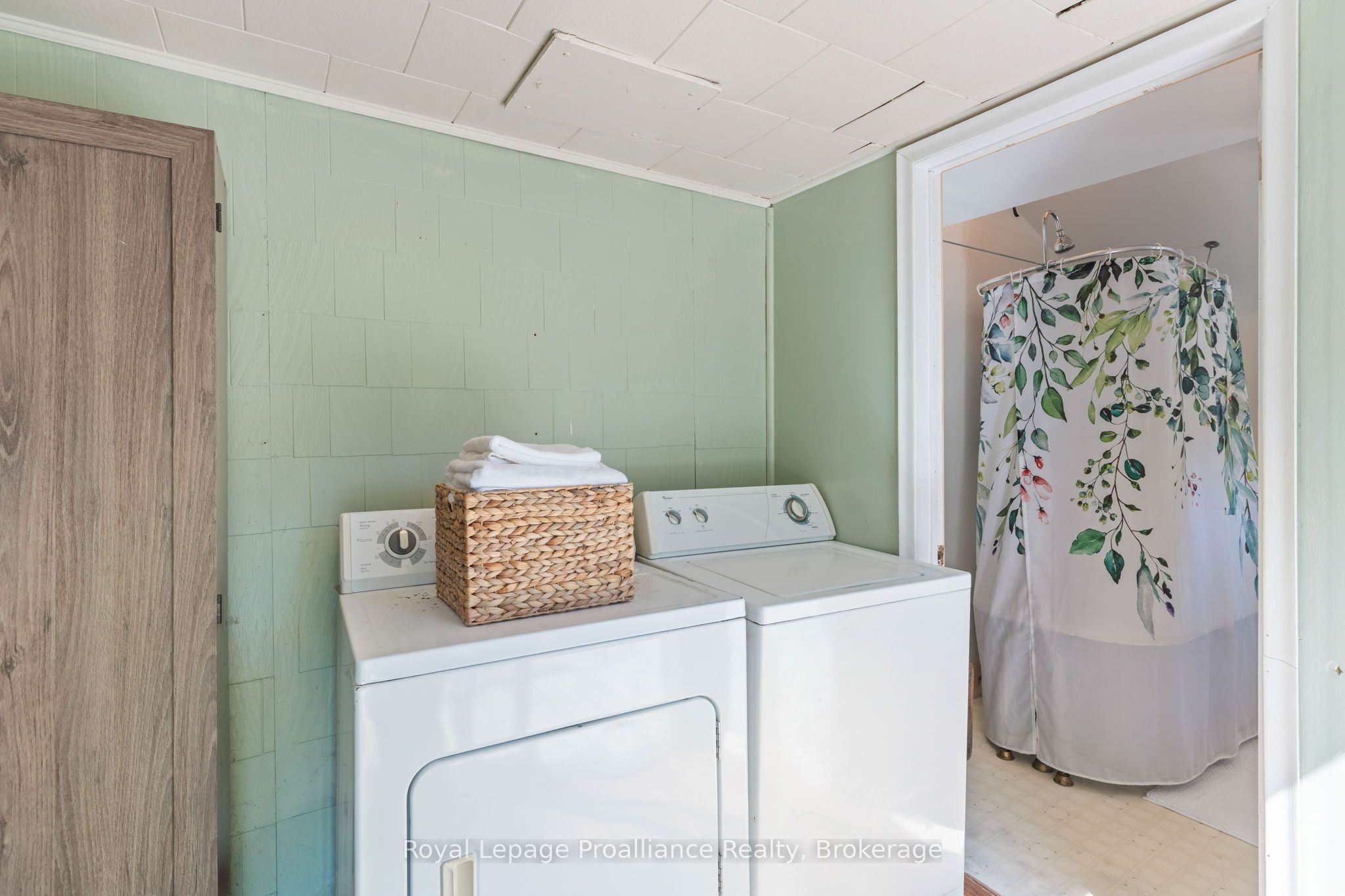 211 Alexander Road Property Photo 24