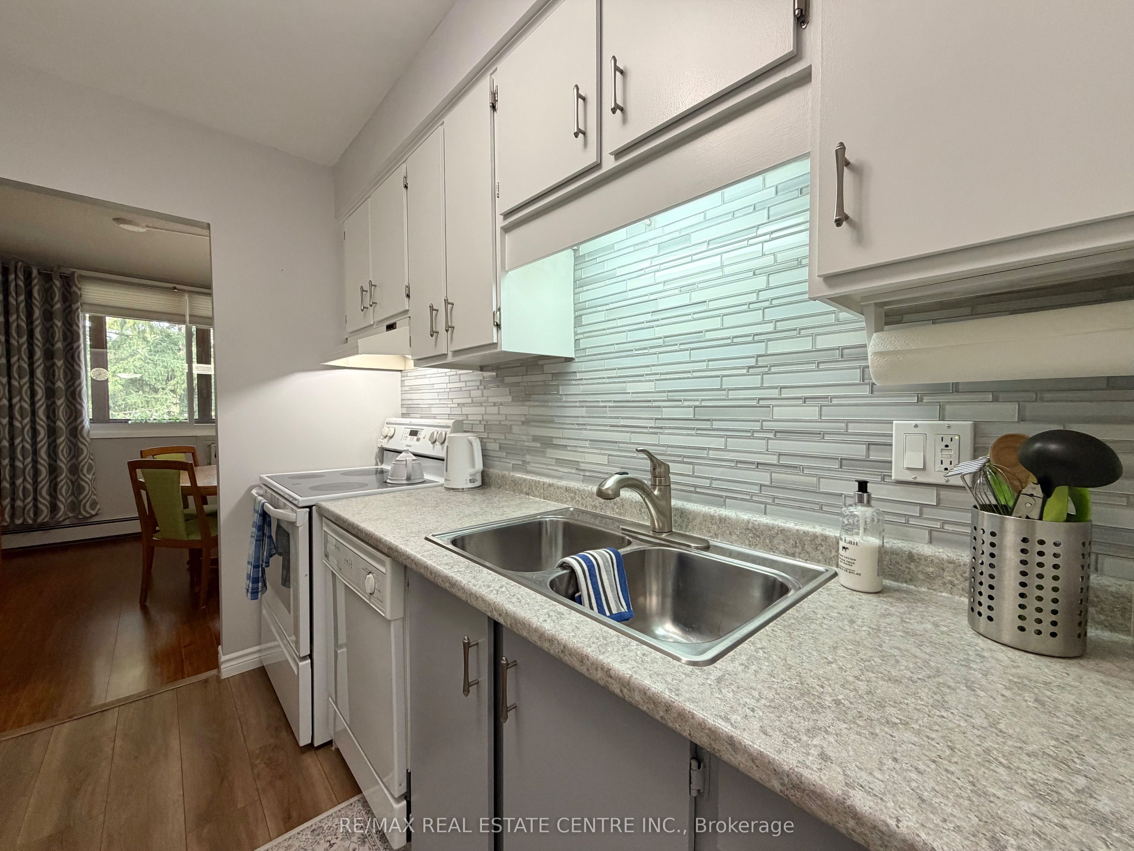 944 Caledonian View 301 Property Photo 12